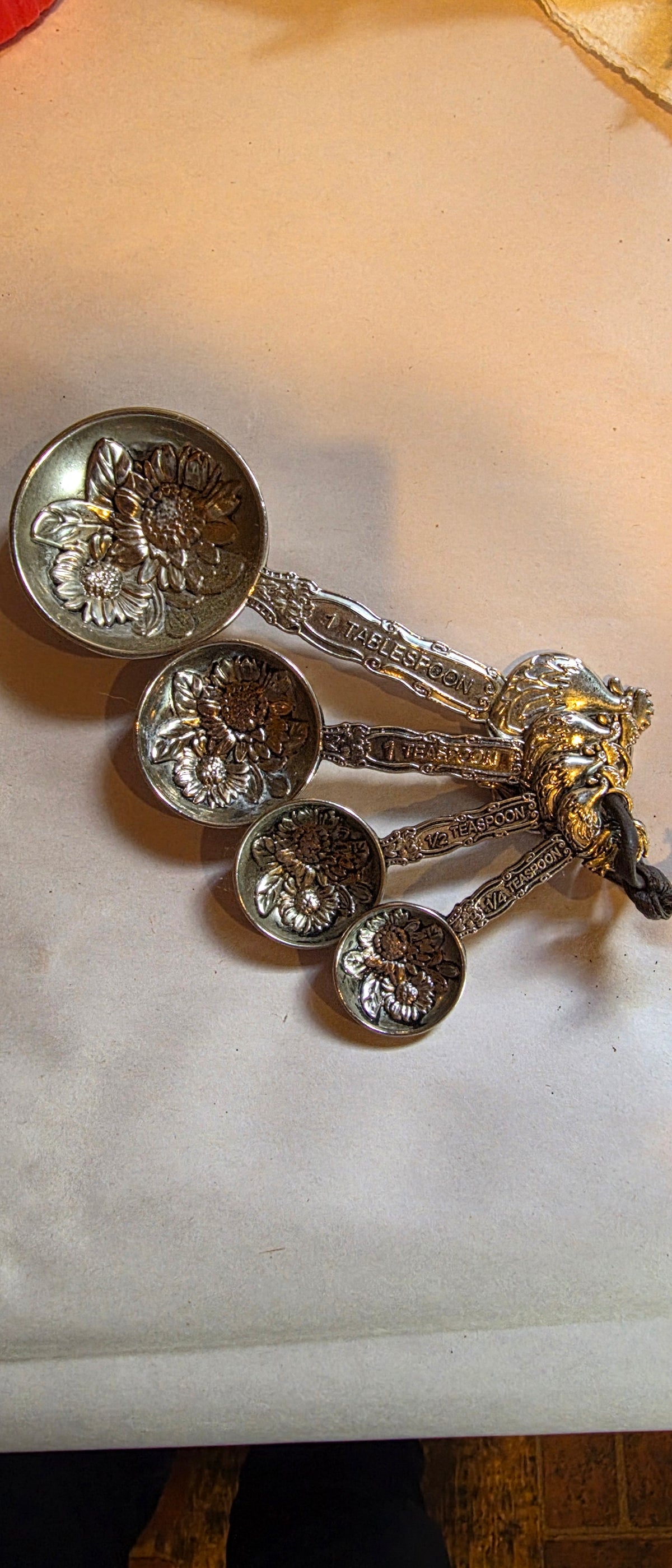 Rooster measuring spoons