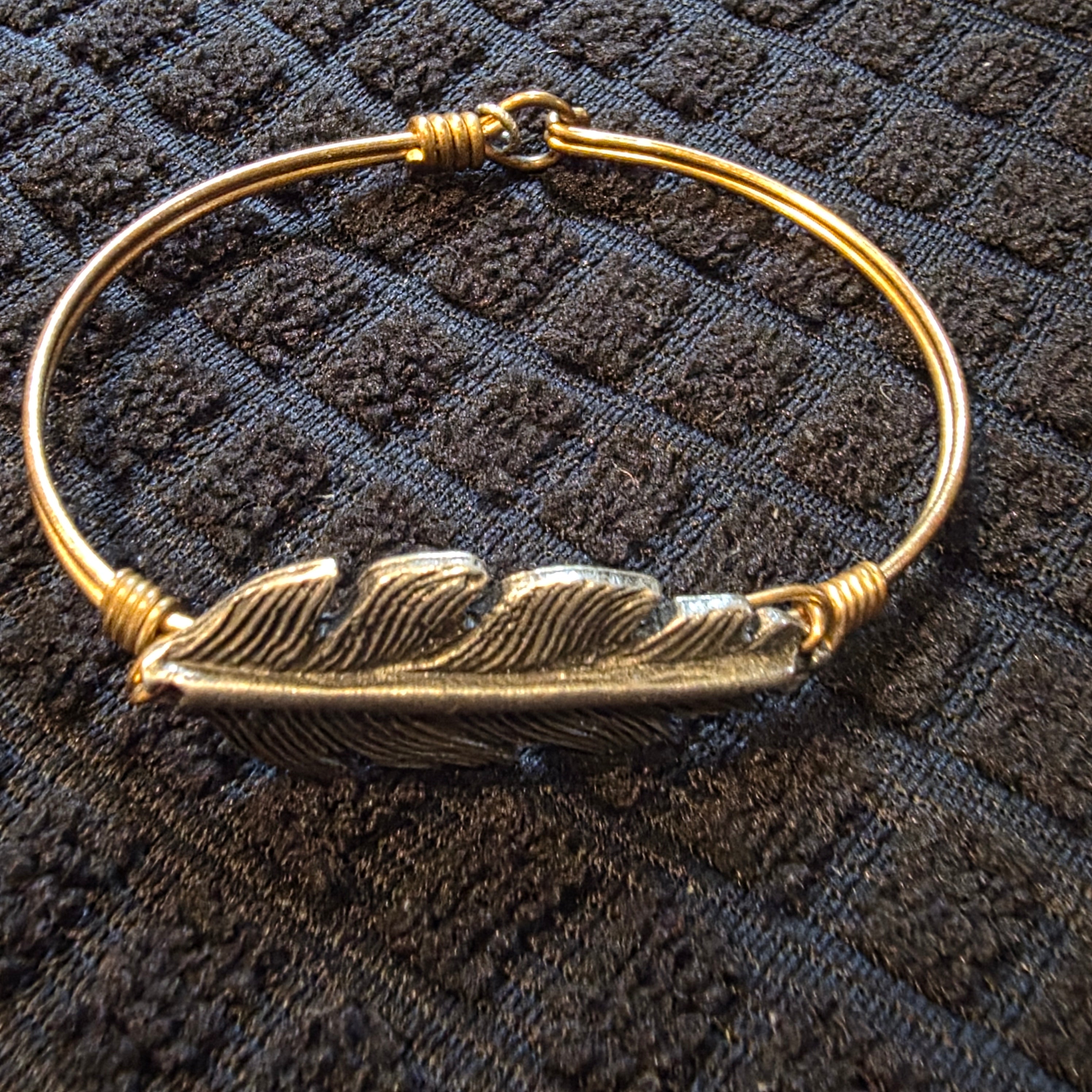 Feather bracelet