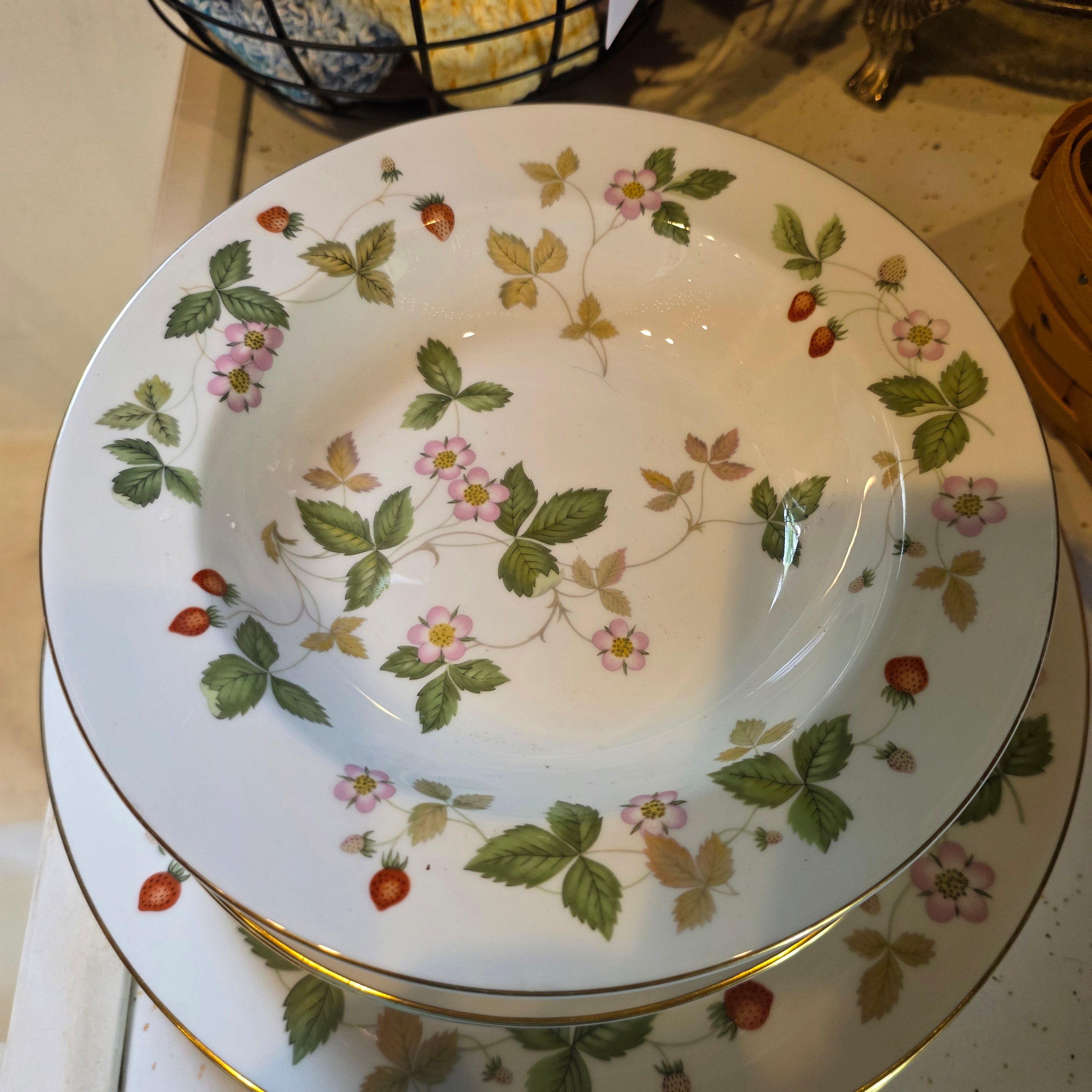 Wedgewood Wild Strawberry Rimmed Soup Bowl
