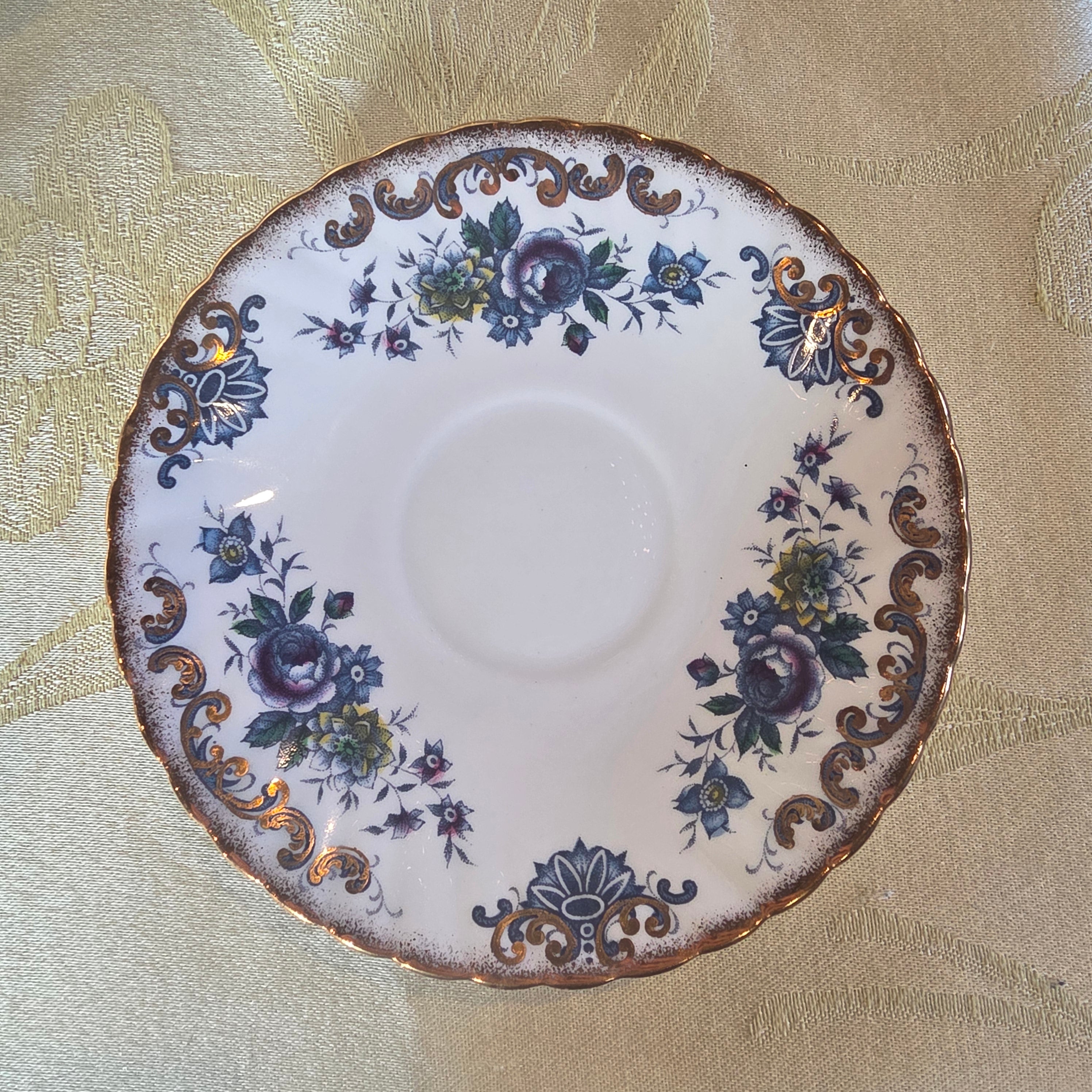 Vintage Rosina Fine Bone China Tea Cup & Saucer Set | English Floral Gold Trim