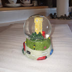 London snow globe