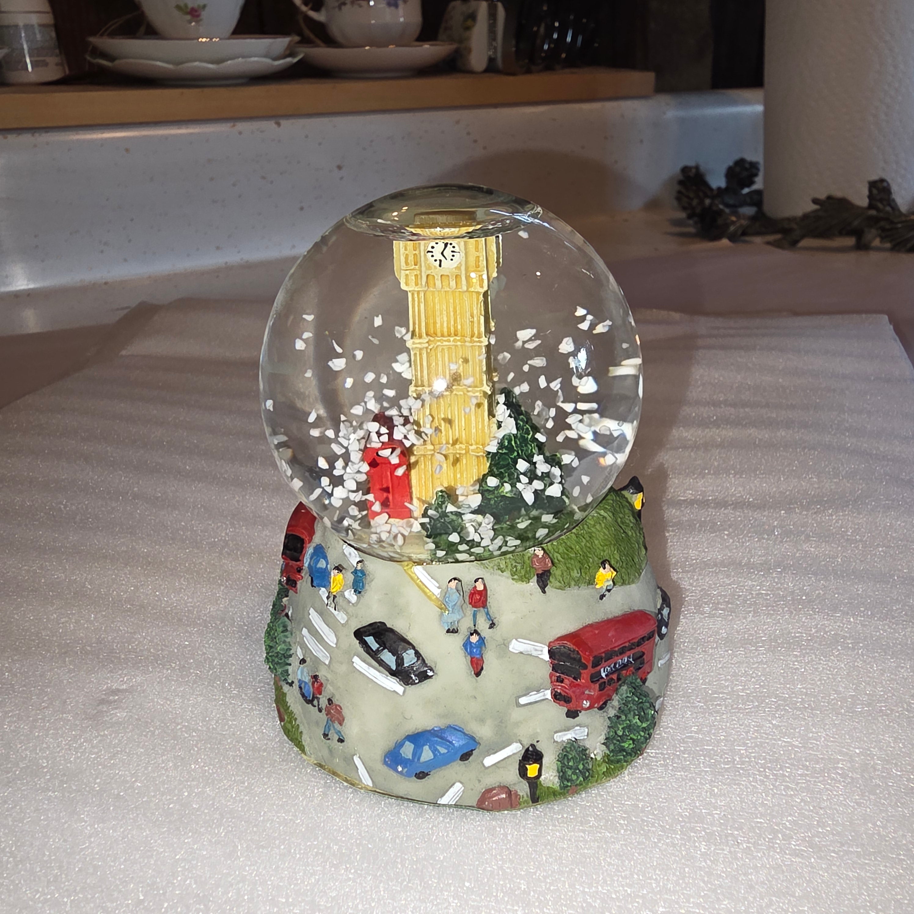 London snow globe