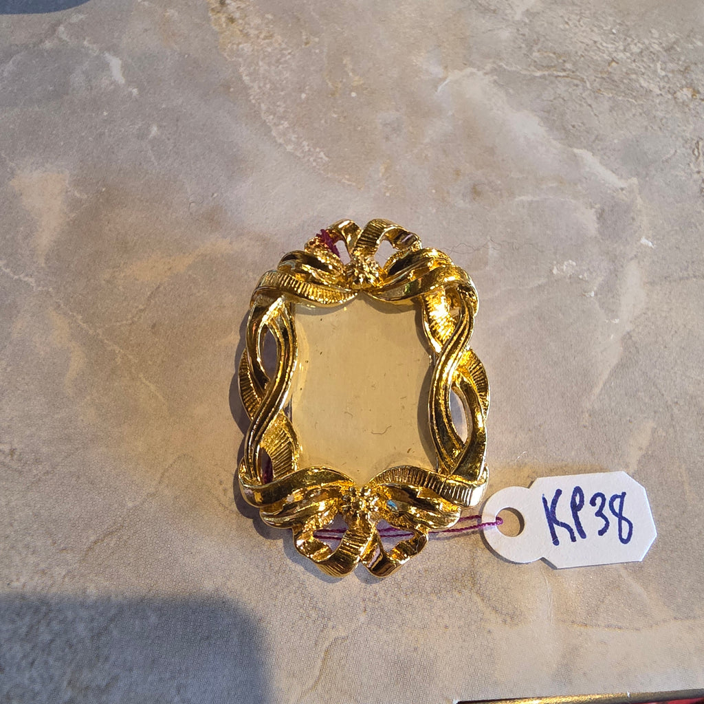 Vintage Victorian Intricate Mirror Frame Stylish Brooch by Avon