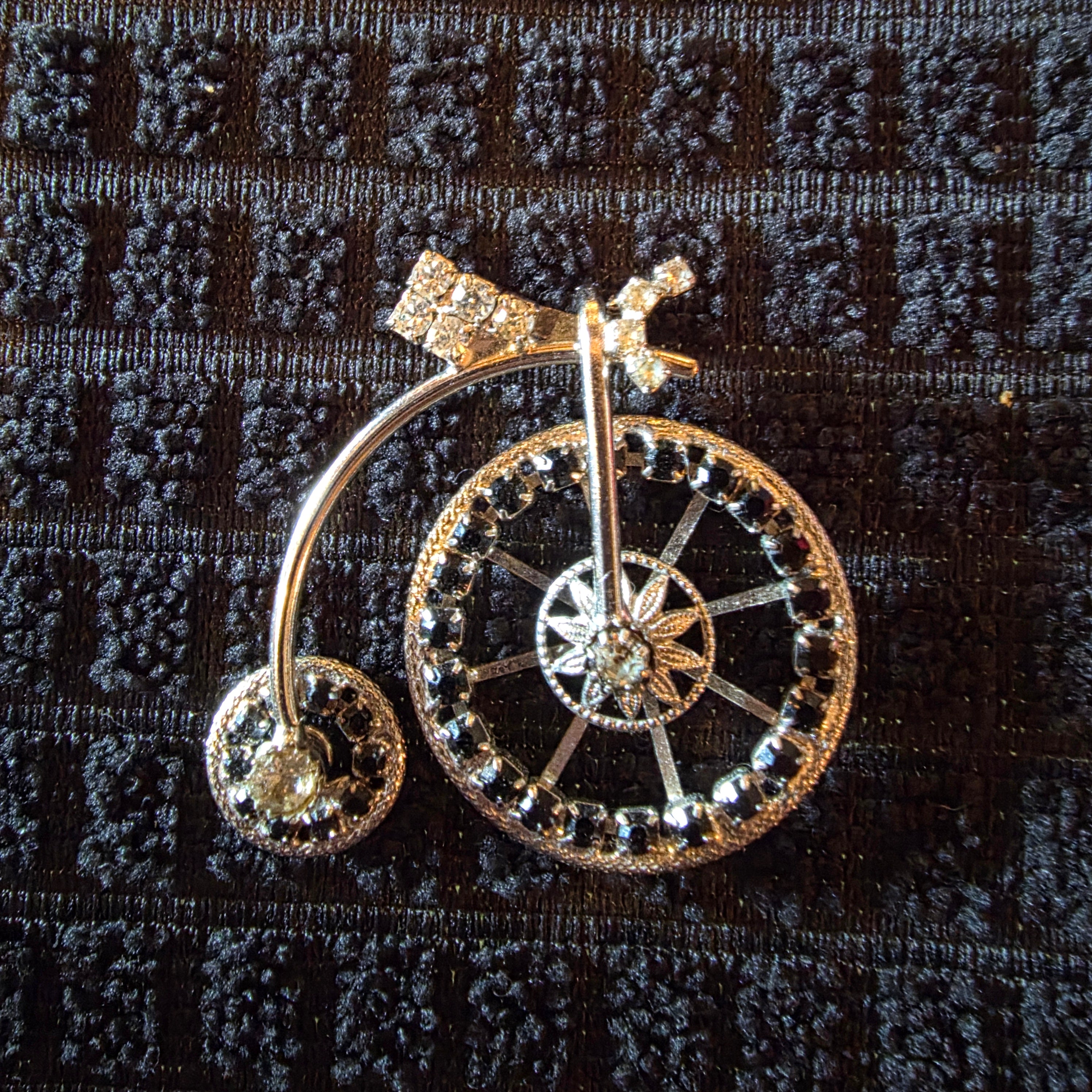 Vintage Silver Tone Rhinestone Penny Farthing Bicycle Brooch Pin Spinning Wheel