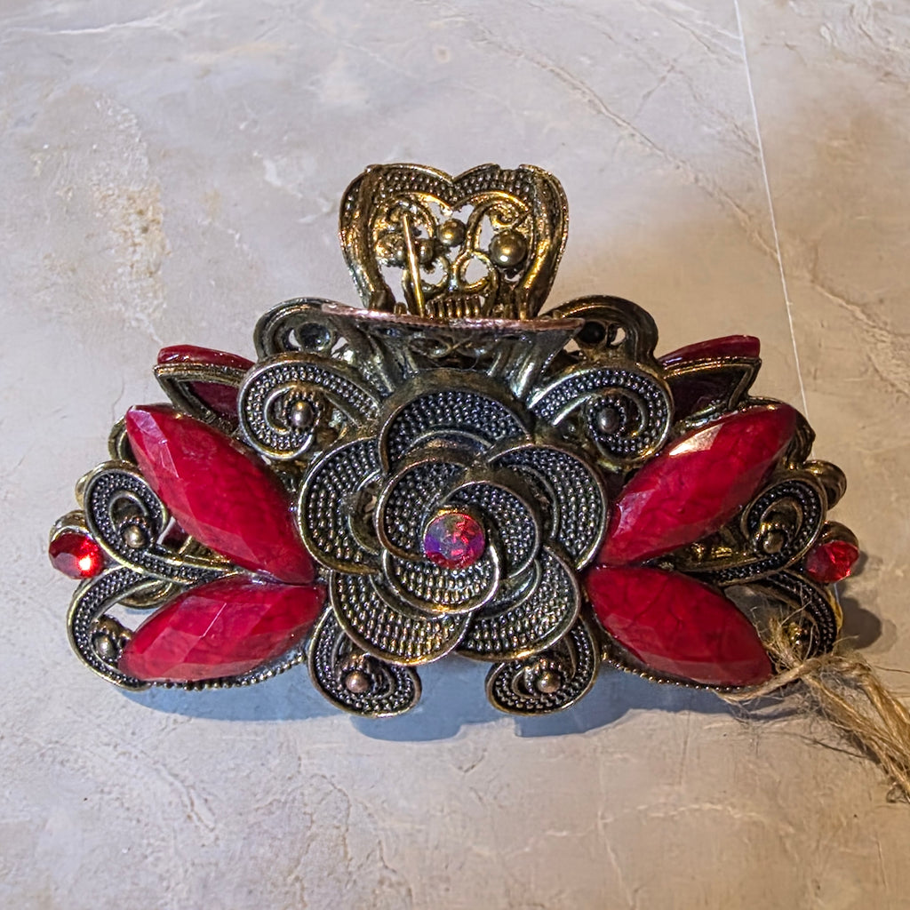 Fancy red hair claw