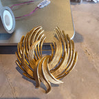 Vintage Crown Trifari Gold Tone Brooch Pin | Mid-Century Modern Abstract Flame Design