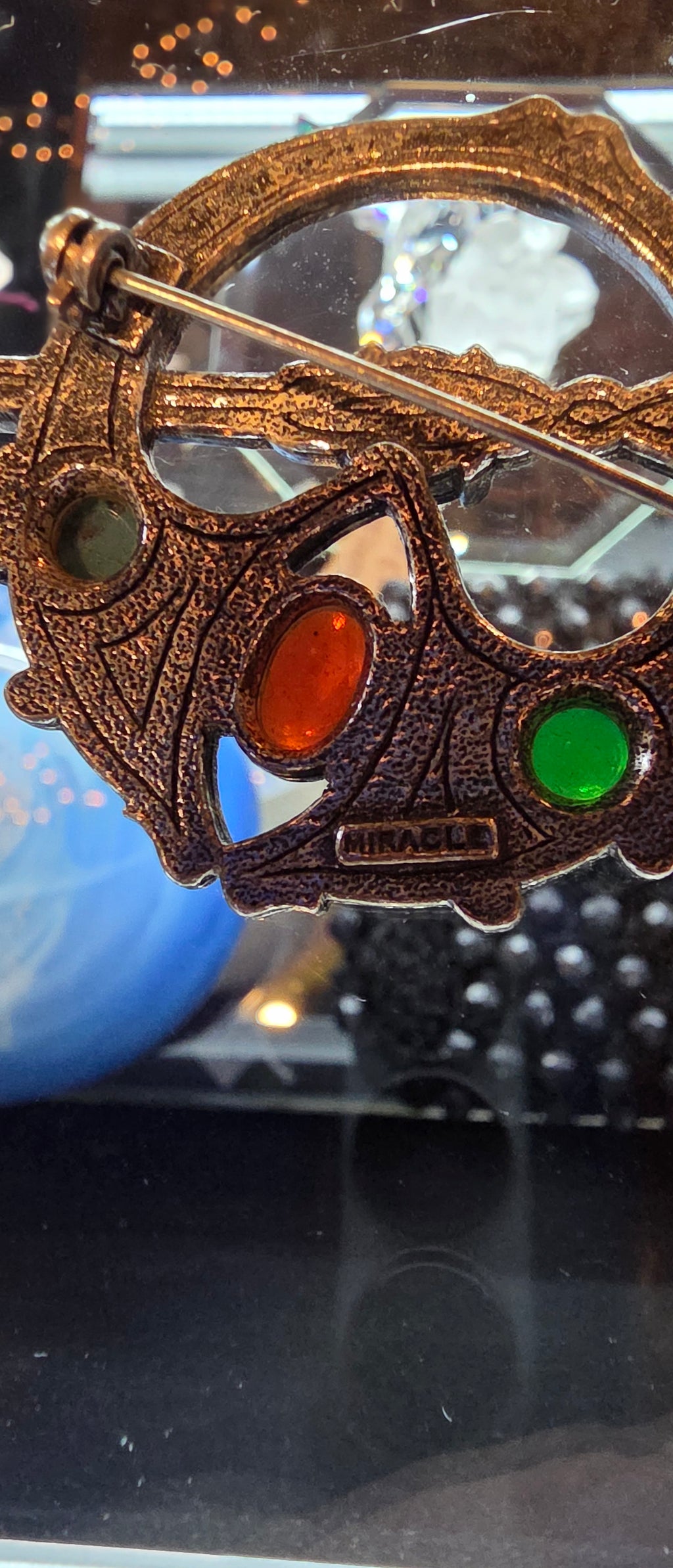 Tara pin