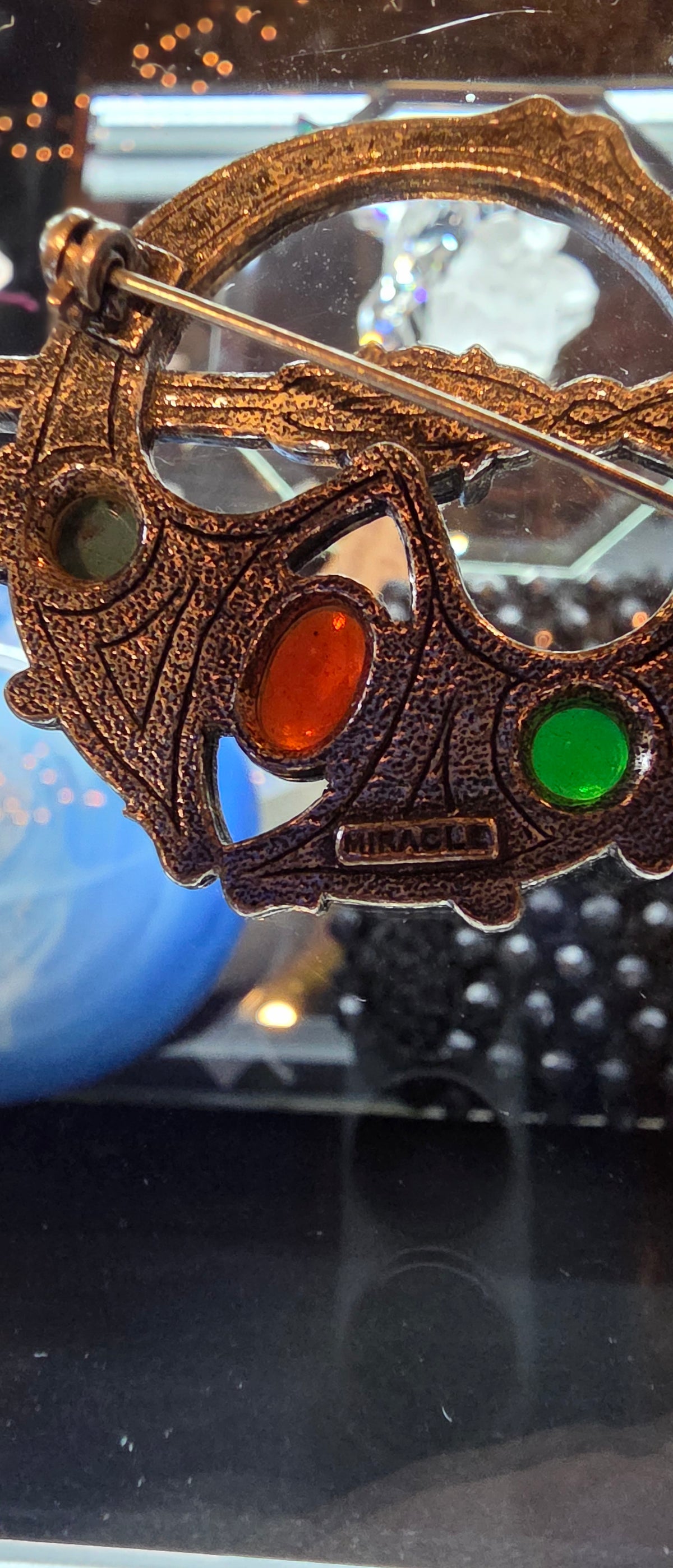 Tara pin